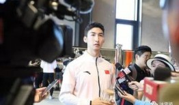 武大靖爆料真假对比视频,真假视频对比背后的真相