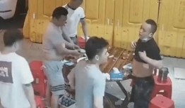 浙江男网红吃瓜事件,真相揭秘引网友热议