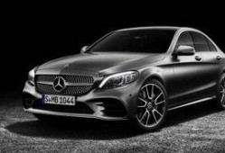 奔驰c新款爆料视频播放,科技与豪华的完美融合