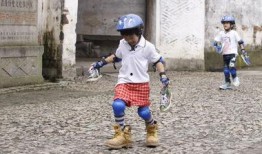 萌娃爆料爸爸的视频,爸爸日常搞笑瞬间大曝光