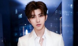 蔡徐坤塌了新闻爆料,真相揭秘，偶像之路波折重重”