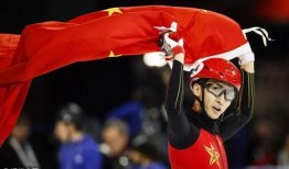 武大靖爆料真假对比视频,真假视频对比背后的真相